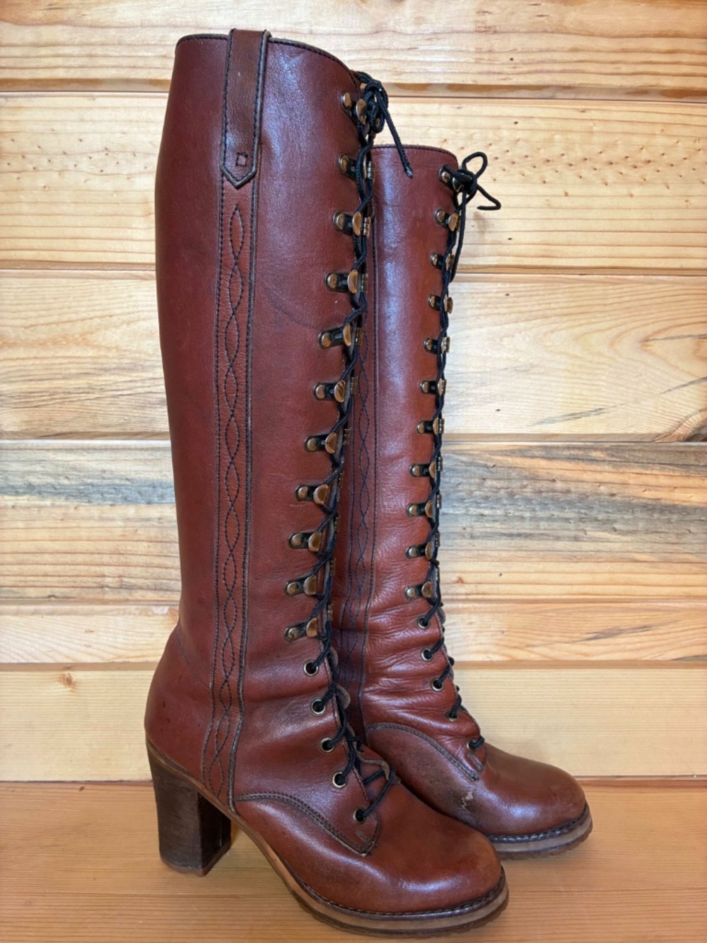 1970's Lace Up Campus Boots tall brown leather - Picture 4 of 13